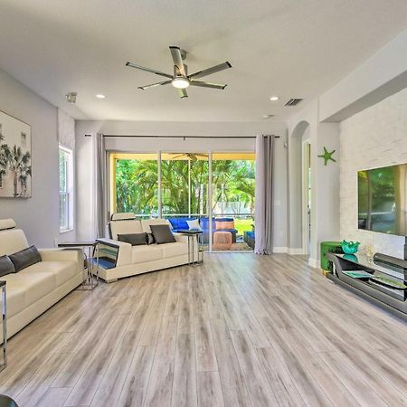 Sun-Soaked Sarasota Oasis With Pool And Hot Tub! Vila Exterior foto