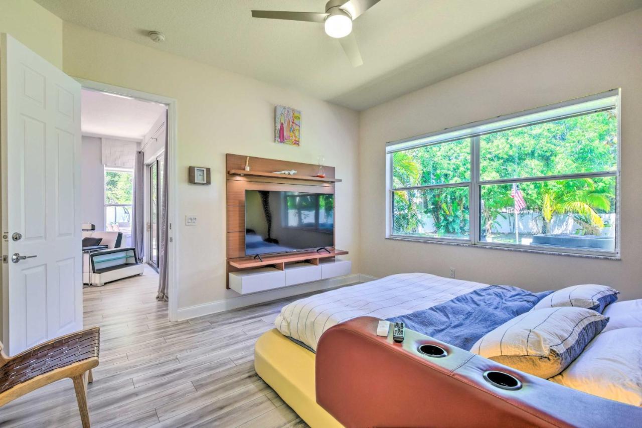 Sun-Soaked Sarasota Oasis With Pool And Hot Tub! Vila Exterior foto